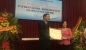 Trao tặng kỷ niệm chương cho đồng chí Đoàn Xuân Hưng, Thứ trưởng Bộ Ngoại giao