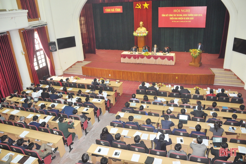 Phong trào thi đua ở Hà Tĩnh cần gắn với tái cơ cấu kinh tế, chuyển đổi mô hình tăng trưởng