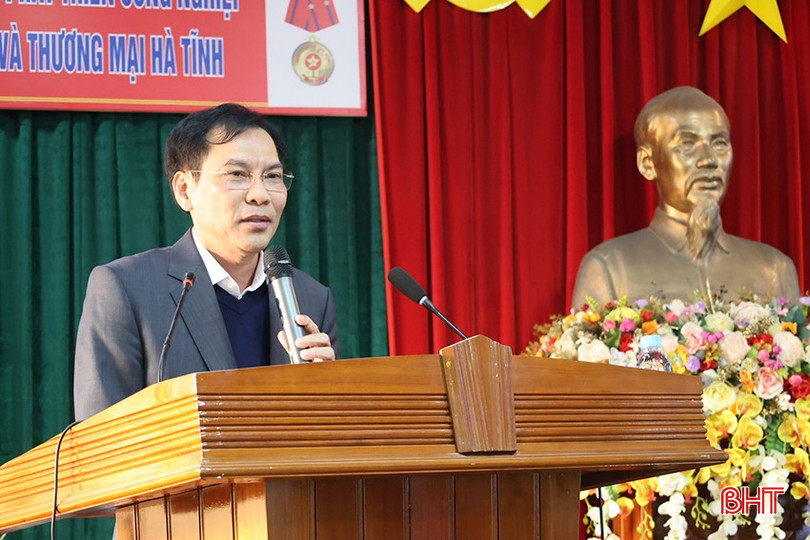 Đẩy mạnh phong trào thi đua yêu nước gắn với nhiệm vụ phát triển KT-XH